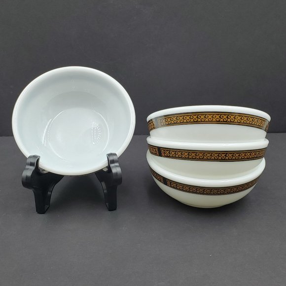 Pyrex Tableware by Corning Ebony Fleur De Lis Fruit Dessert Bowls Black Border - Picture 1 of 8